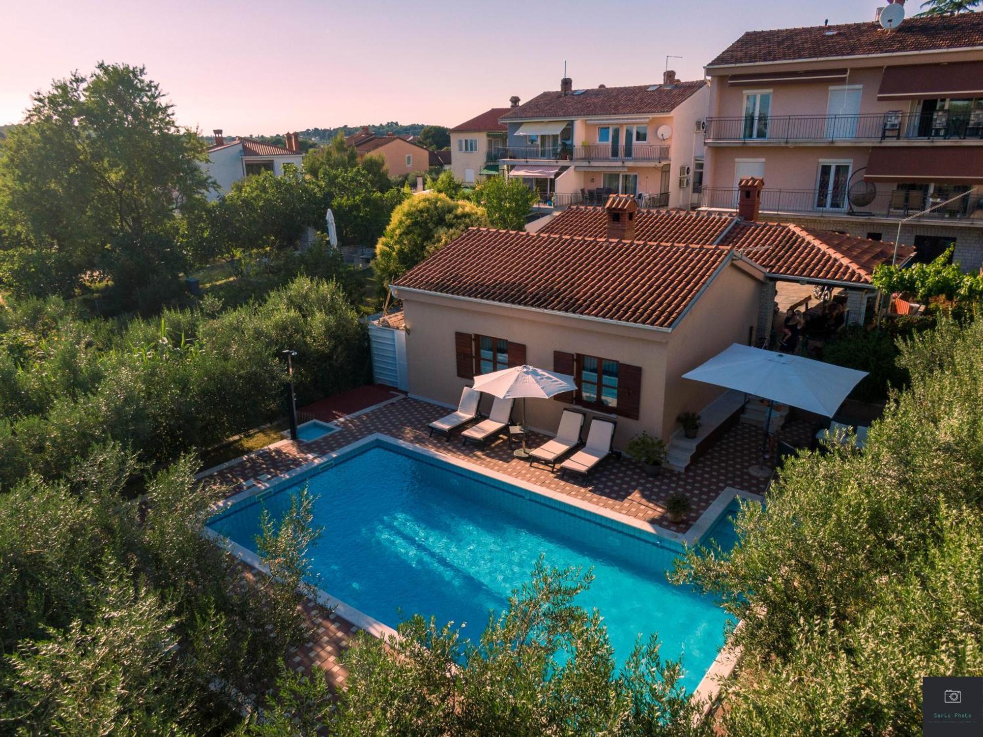 Apartman Nino Pola Esterno foto